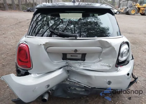 2015 Mini Hardtop Cooper из США, поврежденный, VIN WMWXM5C51F3A57547